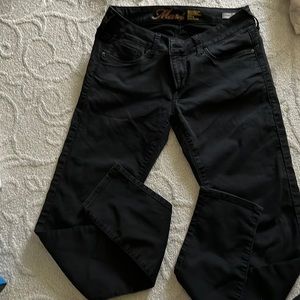 Mavi jeans low rise super skinny...size unknown fits 30 plus I believe